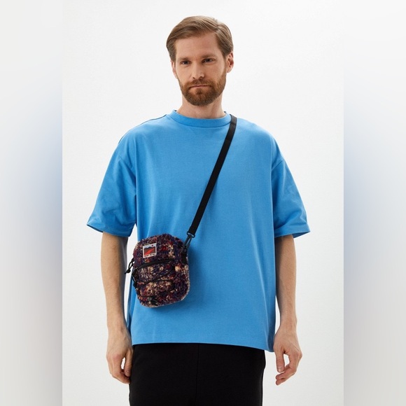 25. VANS MN BAIL SHOULDER BAG - Picture 2 of 10